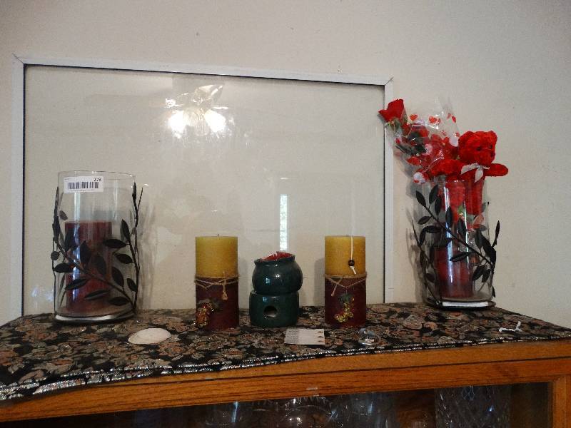 lot 273 image: Candles and candle holders.