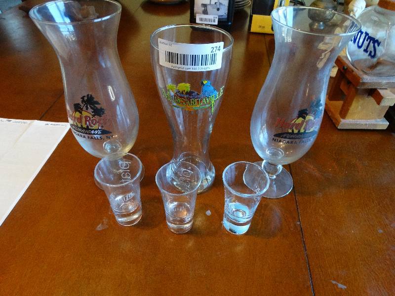 lot 274 image: 3- Liquor glasses and 3- Shot glasses.