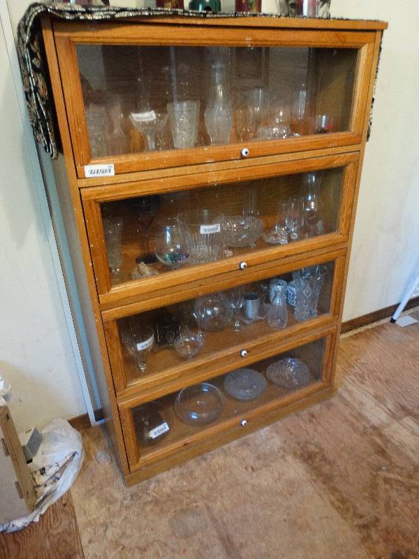 lot 285 image: Lawyer style book case.