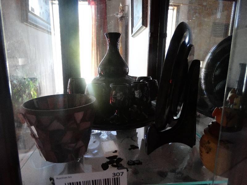 lot 307 image: Lot of decorcollectable set