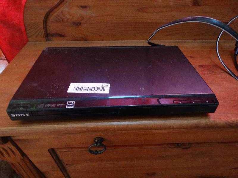 lot 329 image: Sony DVD player