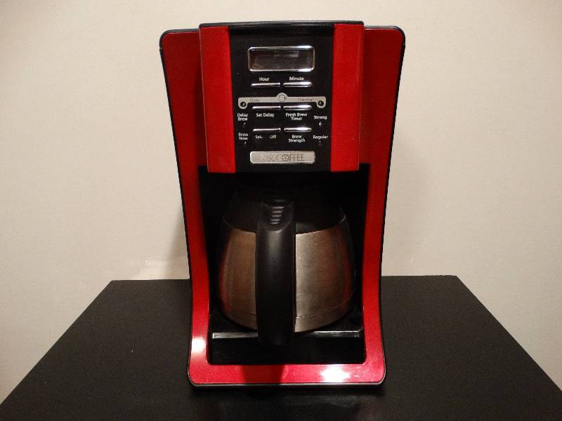 lot 379 image: Red Mr. Coffee coffee maker