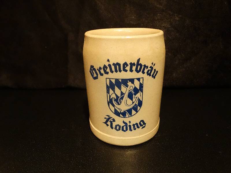 lot 389 image: Breiner brau beer stein