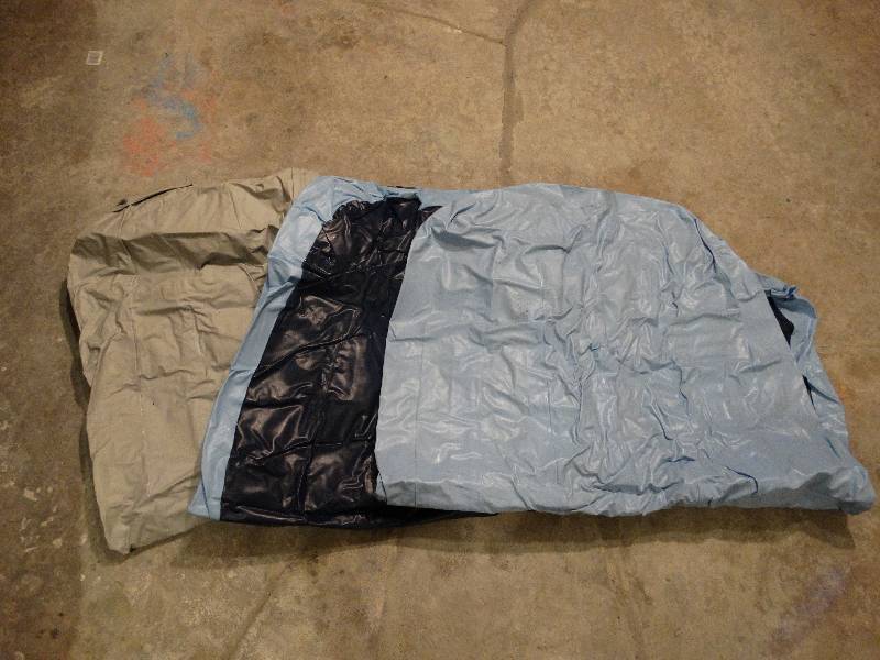 lot 454 image: (3) child size inflatable beds