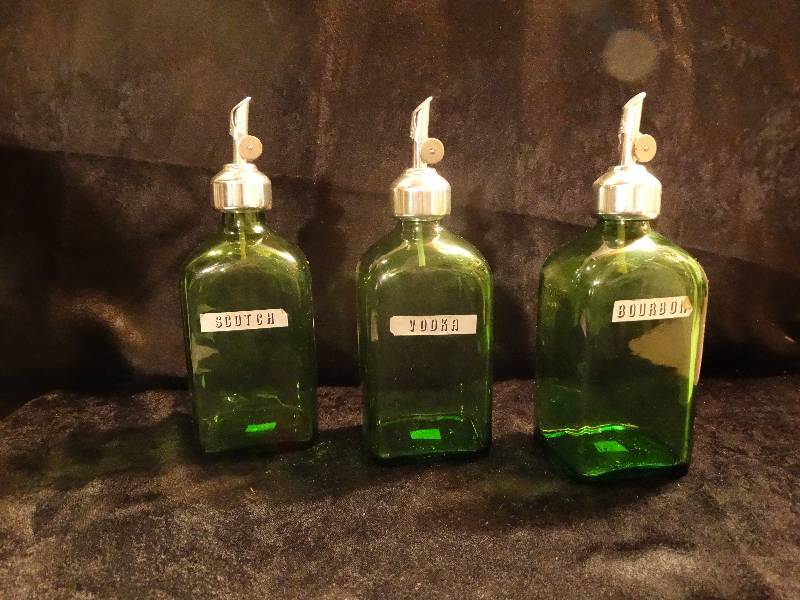 lot 500 image: Lot of 3 Liquor Dispensers