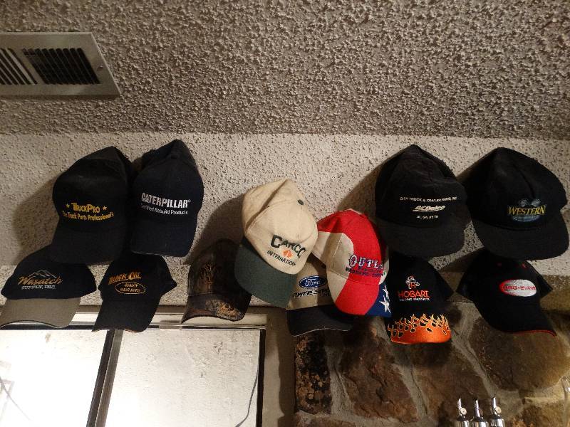 lot 524 image: Lot of HatsCaps.