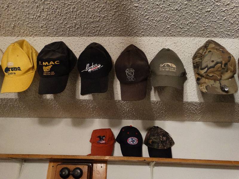 lot 526 image: Lot of HatsCaps.