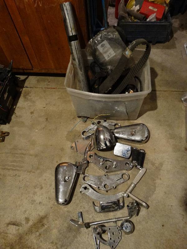 lot 745 image: Lot of Motorcycle parts
