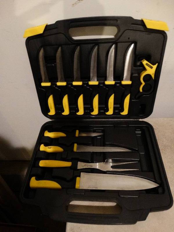 lot 773 image: Stanley Max Edge Knife Set in case