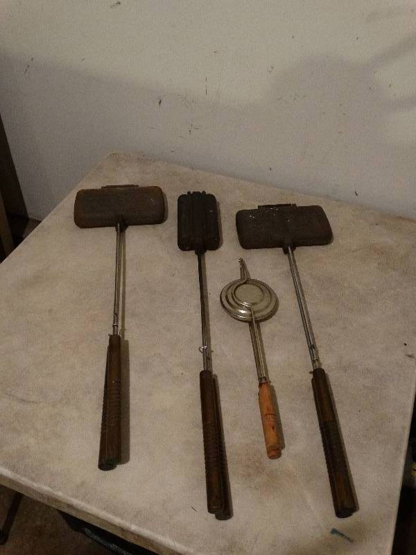 lot 780 image: Lot of 4 Campfire cooking Irons