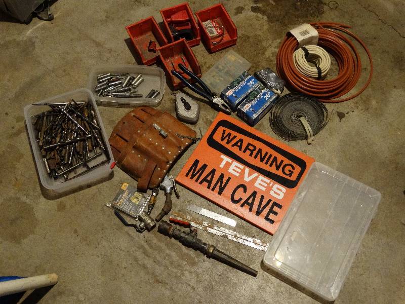 lot 849 image: Lot of Misc. tools, contents of 3 small clear containers