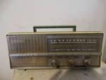 Vintage Super Silicon Solid State Radio - untested.
