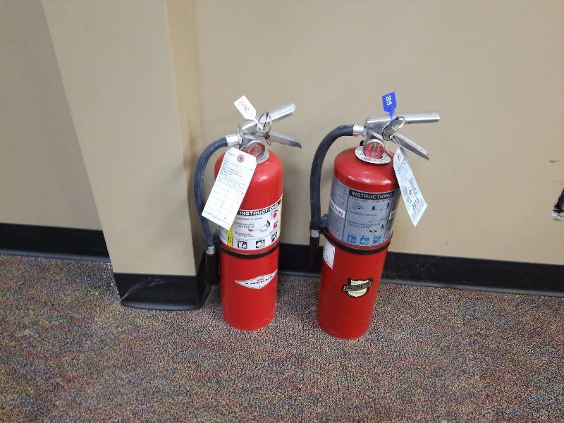 lot 5608 image: 2 Fire extinguishers