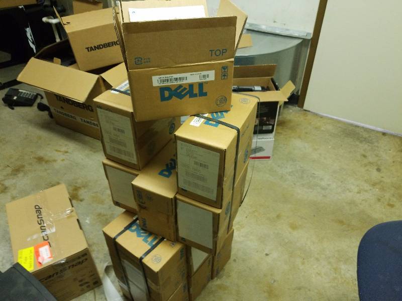 lot 5664 image: Lot of 6 new in Box Dell computer speakers