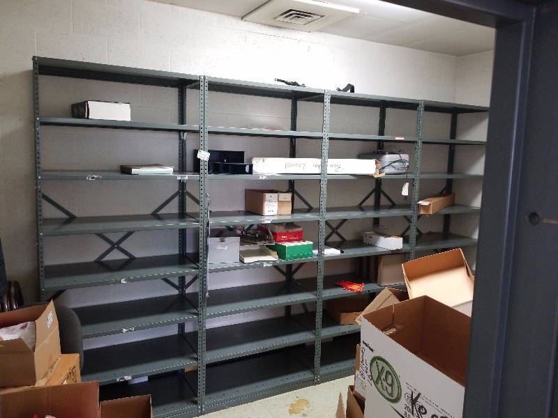lot 5686 image: 4 metal storage racks