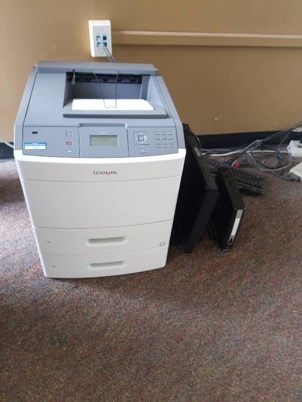 lot 5691 image: Lexmark T652n laser printer