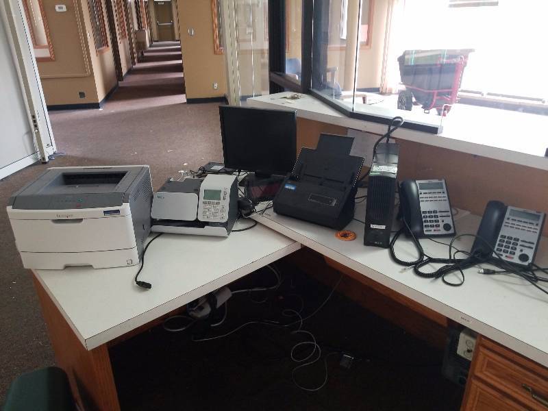 lot 5699 image: Lot of office electronic items