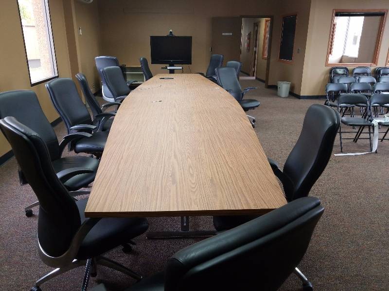 lot 5706 image: 20 foot conference table