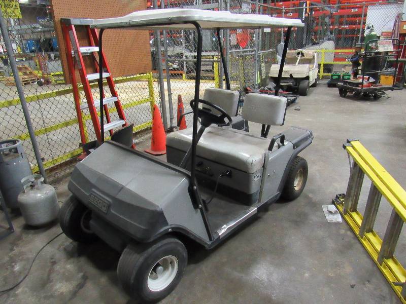 lot 1230 image: Ez Go 36 Volt Electric Golf Cart