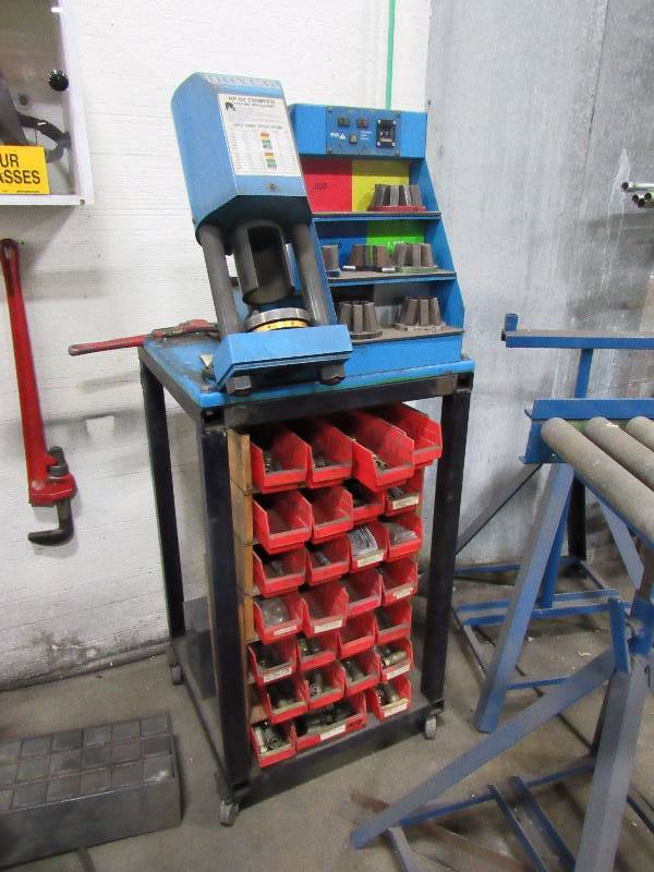 lot 1239 image: Dayco Hydraulic Hose Crimp Station