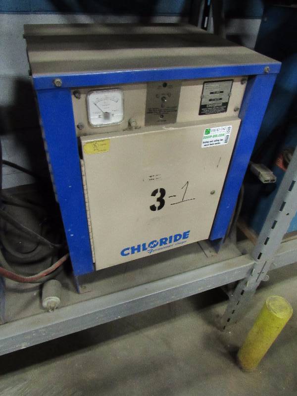 lot 1249 image: Chloride Electric Equipment Battery Charger