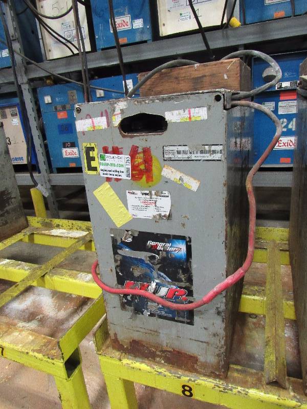 lot 1265 image: 24V Electric Equipment Battery