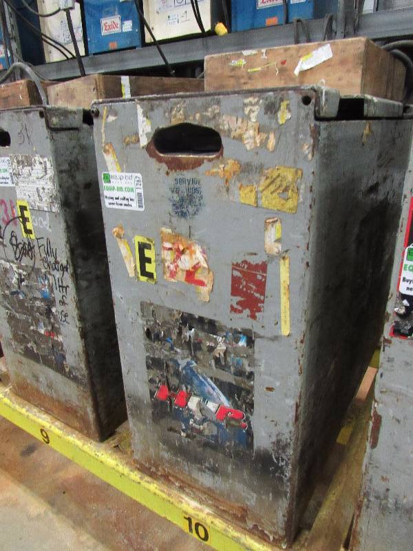 lot 1267 image: 24V Electric Equipment Battery