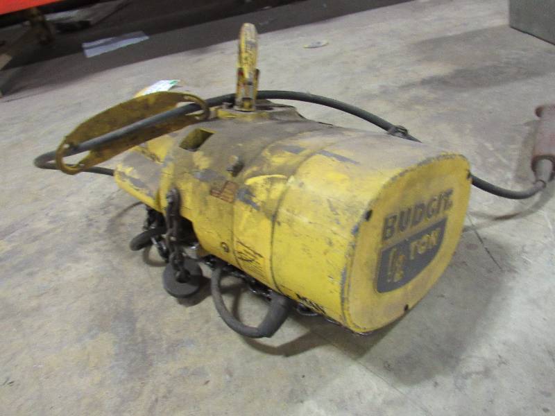 lot 1301 image: Budget 12 Ton Electric Chain Hoist