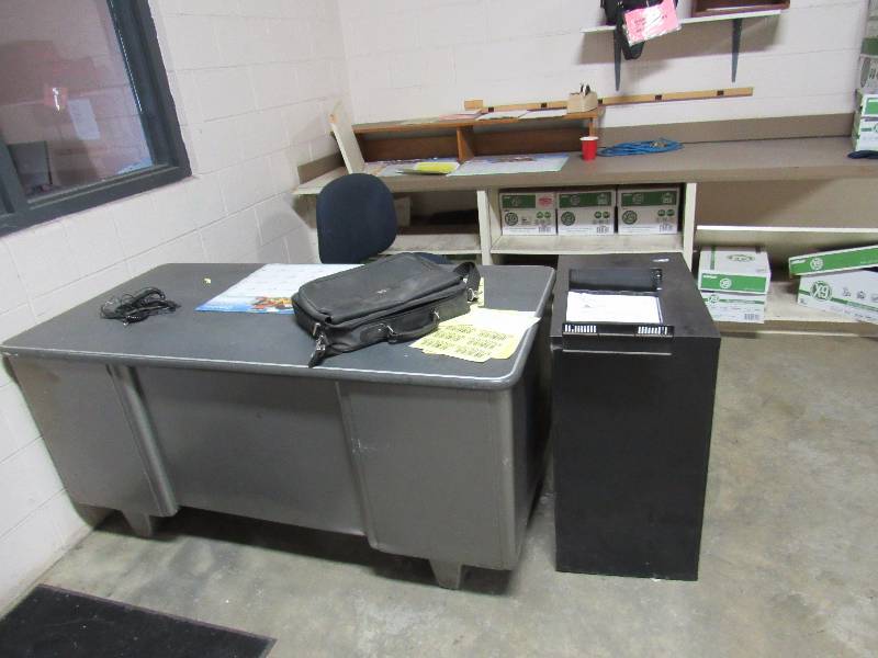 lot 5775 image: Contents Of Office Area