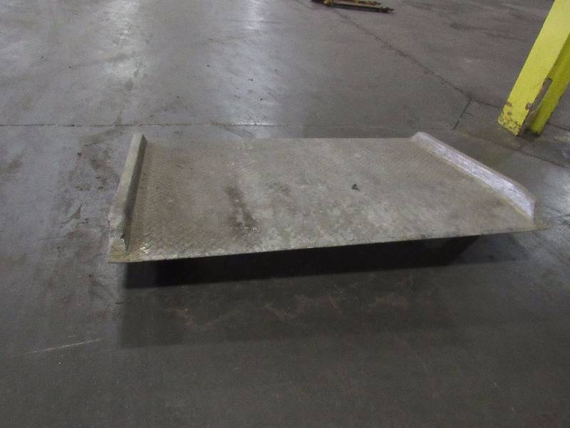 lot 5781 image: Full Width Aluminum Drop In Dock Plate