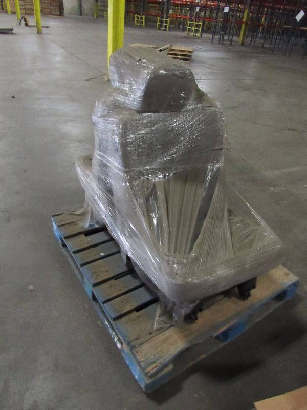 lot 5783 image: Pair Of Folding Seats