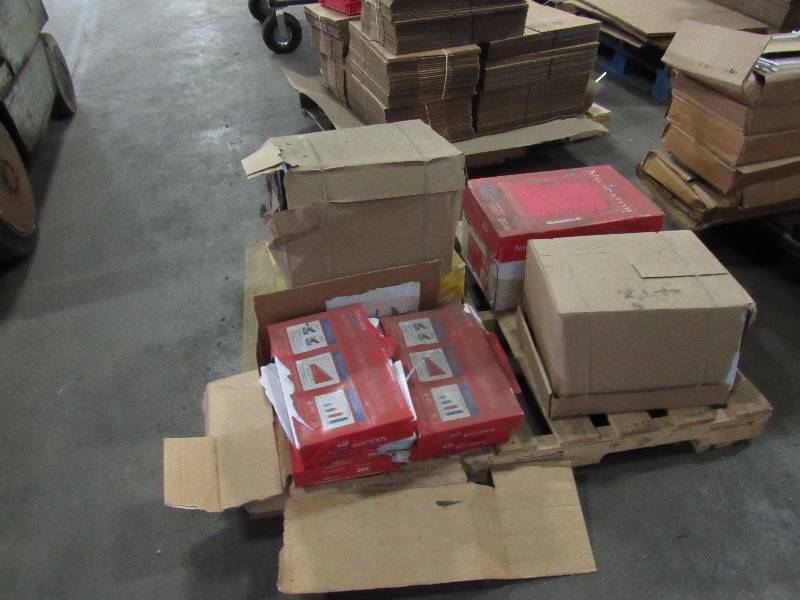 lot 5787 image: Lot Of Printer Paper