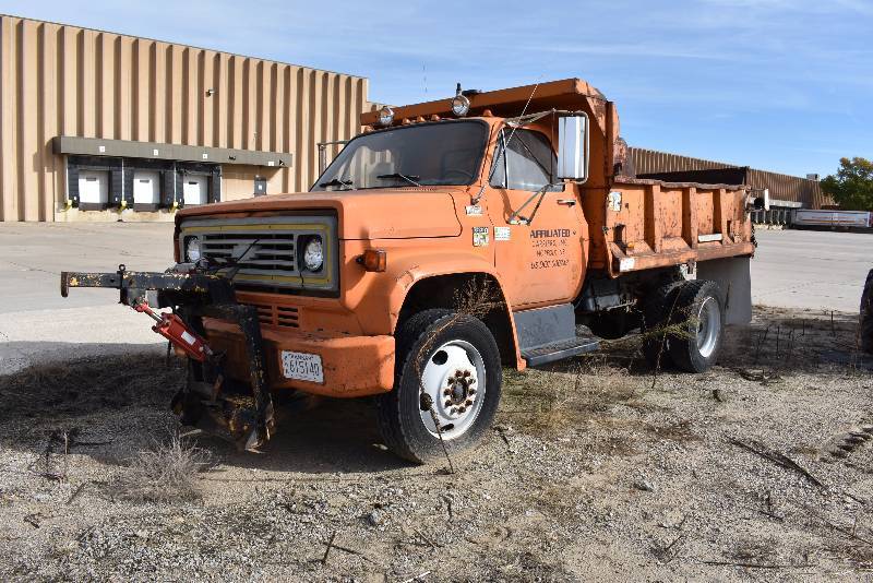 lot 1184 image: 1979 Chevrolet C60 Dump TruckPlow Truck