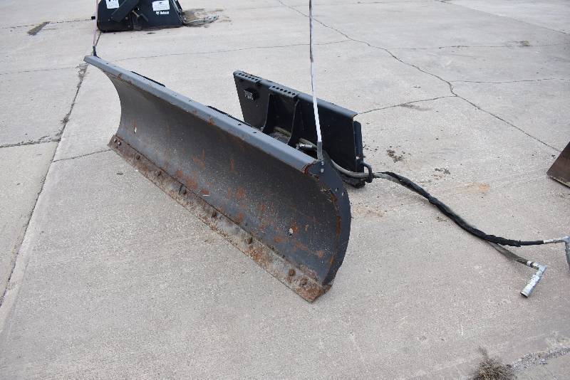 lot 1188 image: 2008 Bobcat 84Inch Wide Snow Blade