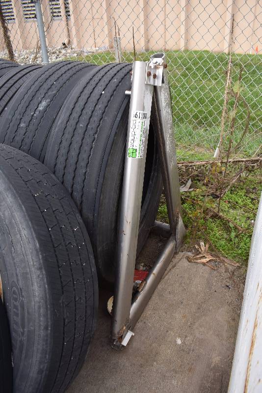 lot 1199 image: Stainless Steel Semi Tire Rack