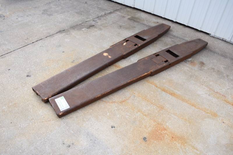 lot 1200 image: Pair Of HD Fork Extensions