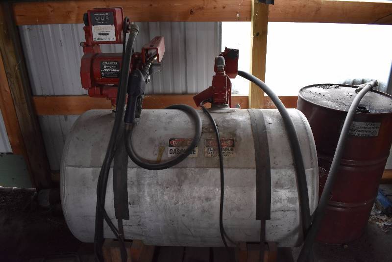lot 1206 image: Approx. 100 Gallon Aluminum Gasoline Tank With Pumps