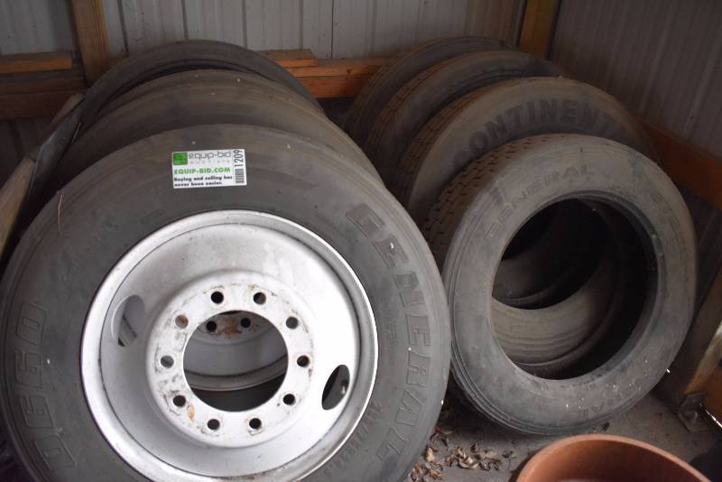 lot 1209 image: (8) Semi Tires