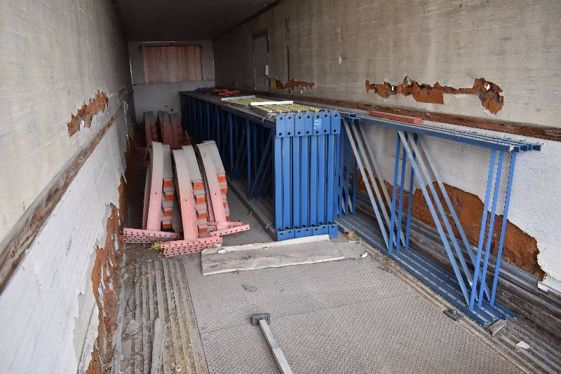 lot 1351 image: Lot Of Pallet Racking