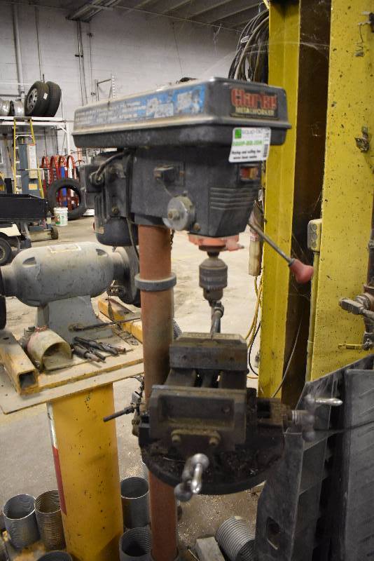 lot 1359 image: Clarke 16 Speed Floor Model Drill Press