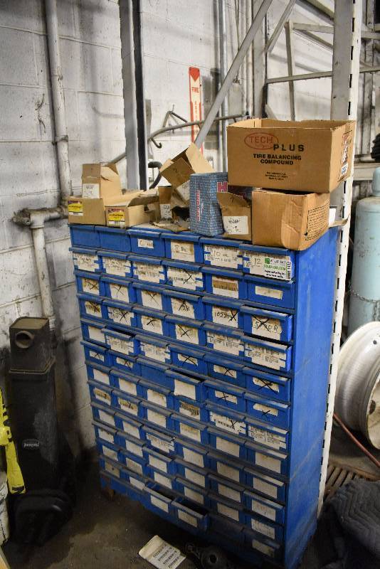 lot 1402 image: Bolt Bin With Semi Lug Studs And Nuts