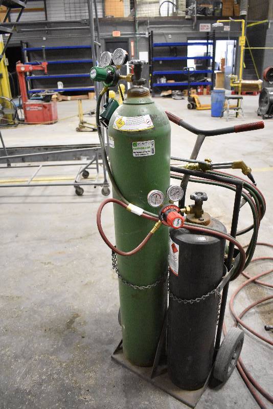 lot 1403 image: OxyAcetylene Torch, Cart, And Bottle Set