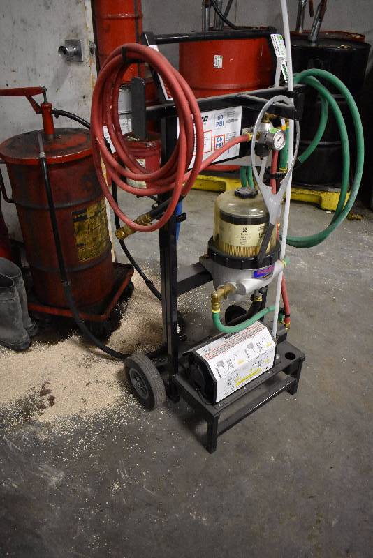 lot 1412 image: Davco Diesel Contaminant Filtration Cart