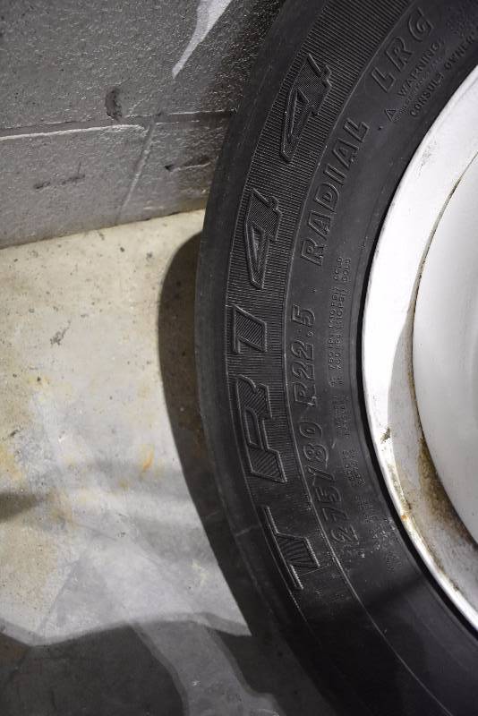 lot 1415 image: Pallet Of New Semi Tires And Wheels
