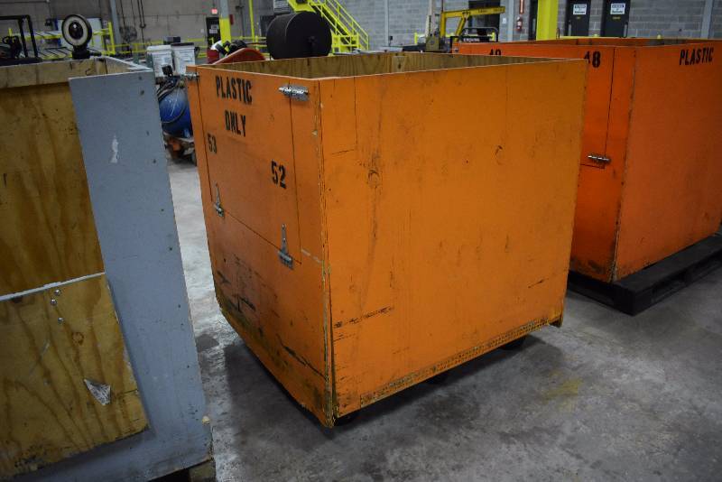 lot 1451 image: Large Well Built Wooden Waste Container