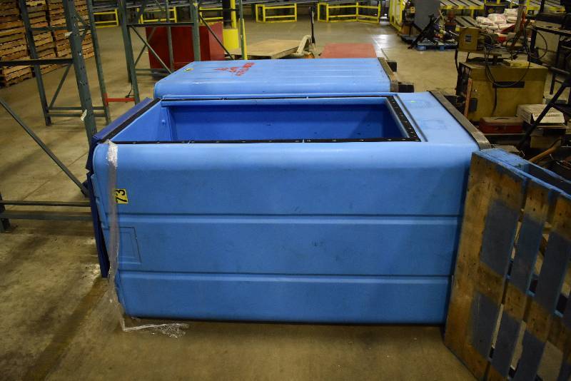 lot 1458 image: Large Plastic Container