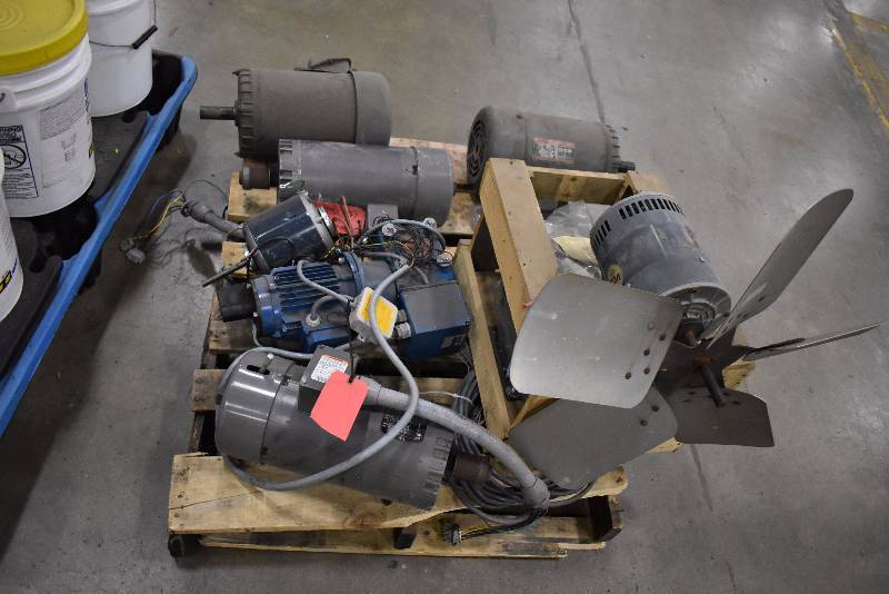 lot 1463 image: Contents Of Pallet