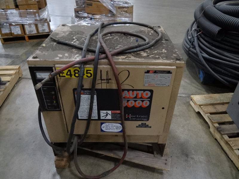 lot 1439 image: Hertner 48 Volt Battery Charger