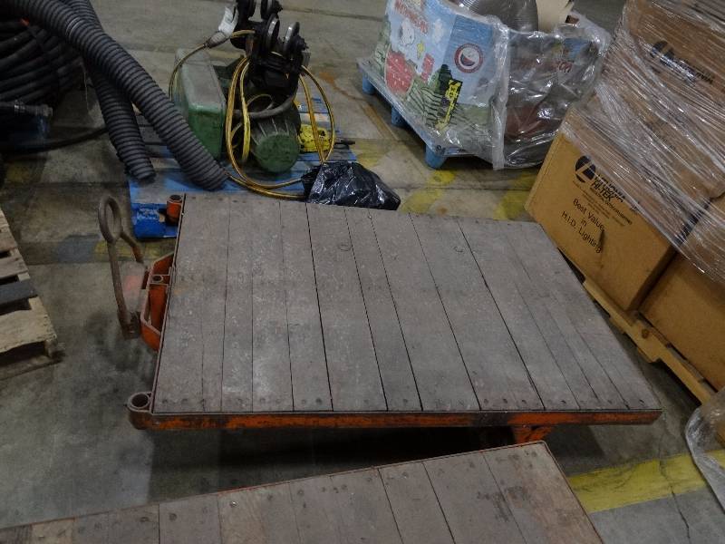 lot 1442 image: Vintage Style Trolly Cart