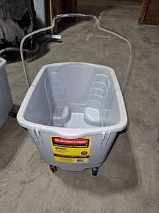 lot 5101 image: Rubbermaid Commercial 28-Quart Rolling Mop Bucket - Retail $110